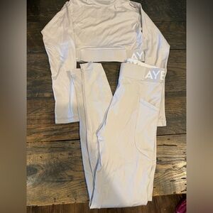 AYBL long sleeve workout set XS like new